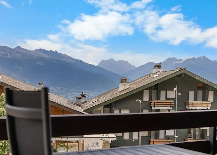 Saturne 103 Sur La Place Du Village A Lägenhet