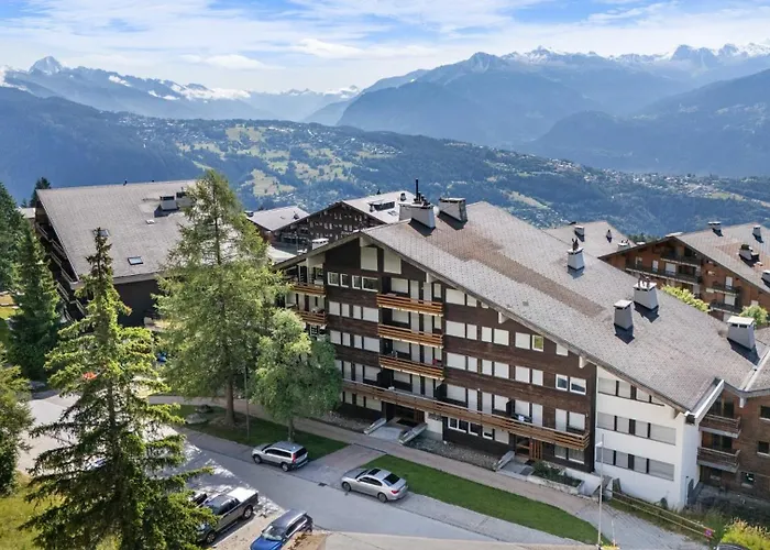 Saturne 103 Sur La Place Du Village A Anzère